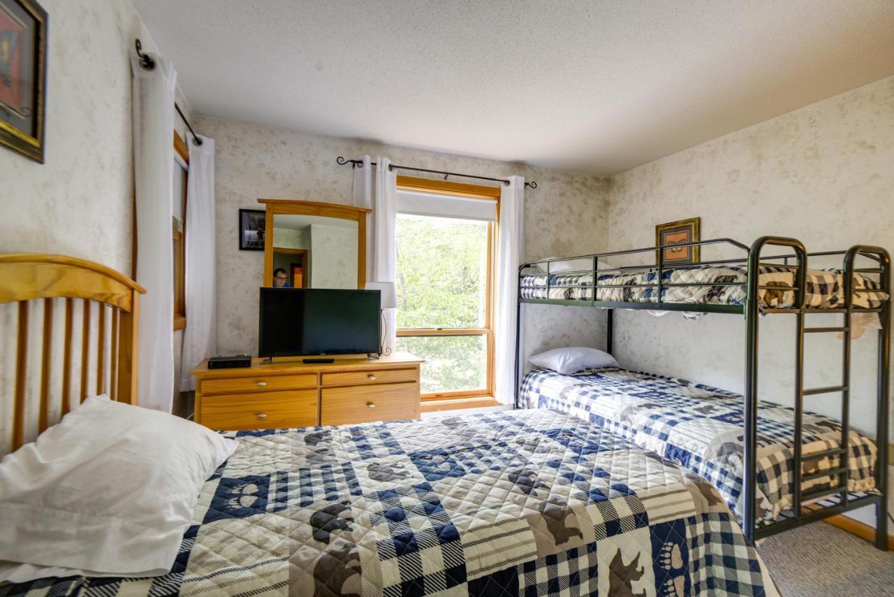 Well-Appointed Lincoln Abode Ski, Swim And Fish! Exteriér fotografie